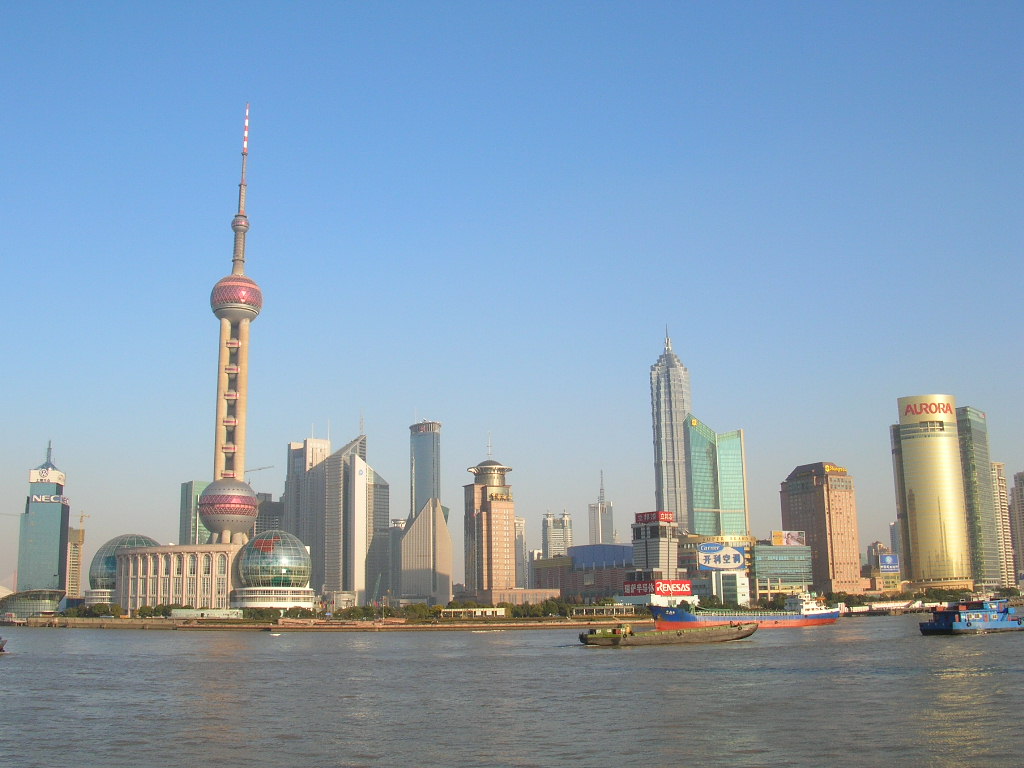 上海のシンボル　東方明珠塔 by tetsushi